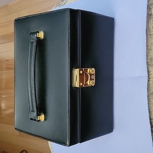 Dulwich Jewlery Case Genuine Designs